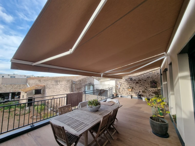 Store banne ouvert ref 106